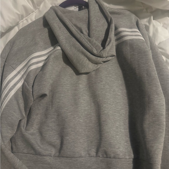 Like new ADIDAS zip up sweater with hood SMALL - Picture 4 of 4